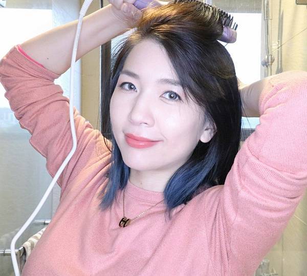 MUNICHI 沐尼黑 溫控直髮梳 ION負離子 直捲兩用 MCH陶瓷防燙梳齒 適合手殘黨的美髮造型工具