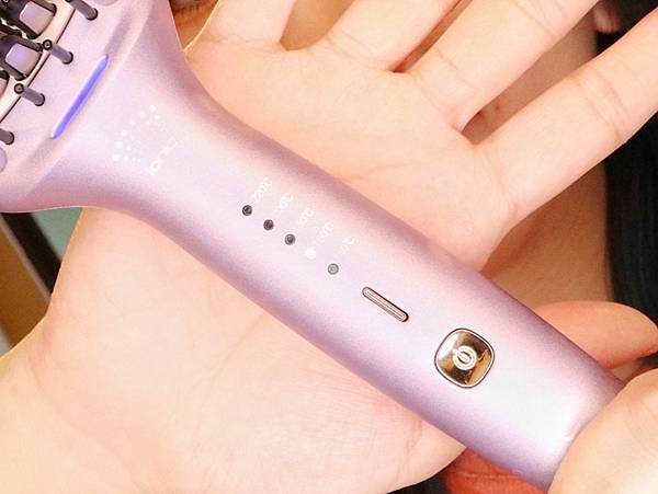 MUNICHI 沐尼黑 溫控直髮梳 ION負離子 直捲兩用 MCH陶瓷防燙梳齒 適合手殘黨的美髮造型工具