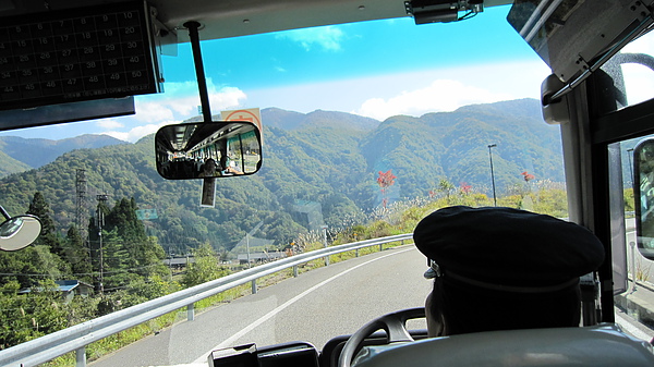 0282白川鄉~高山_濃飛BUS.JPG