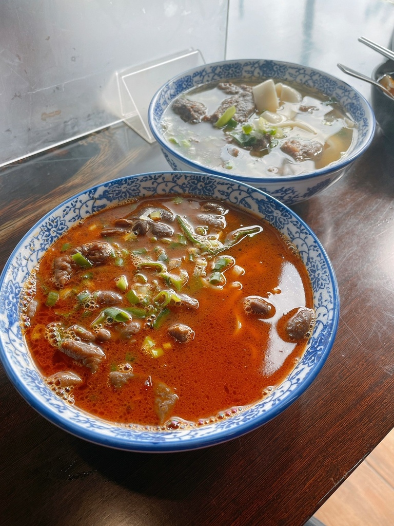 LINE_ALBUM_20220205 大鼎夏荷牛肉麵_220327_8.jpg