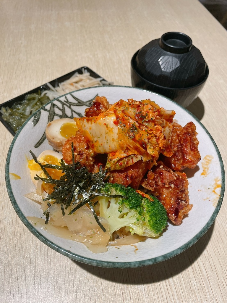 LINE_ALBUM_心丼_220830_11.jpg