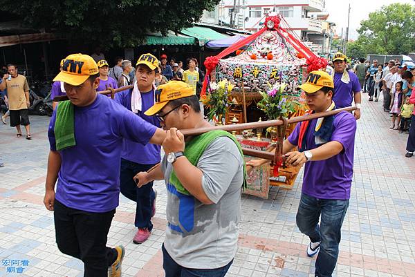 壬辰年九月十三日高雄左營南天宮往南鯤鯓代天府開光聖眼謁祖進香請火回駕遶境大典_72