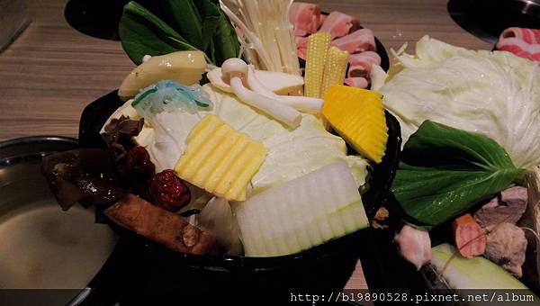 2016032325 2016032325