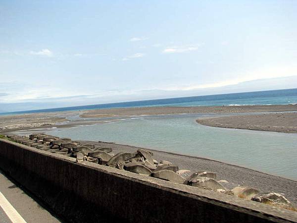  海平線劃分開天與地