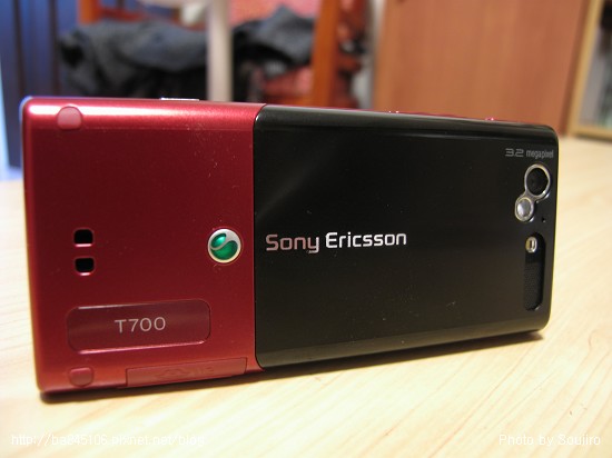 Sony Ericsson T700-02