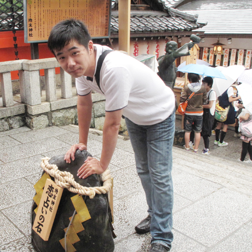 Soujiro in 地主神社.jpg