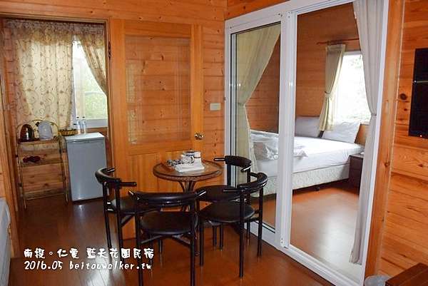 16 南投仁愛住宿 藍天花園民宿 來去眷村住一晚 小木屋的親子住宿心得 北投玩家與大安巫醫 Beitou Walker 痞客邦