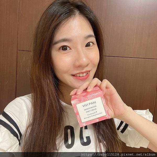 LINE_ALBUM_923 vivi水潤舒芙乳霜_210920_4.jpg LINE_ALBUM_923 vivi水潤舒芙乳霜_210920_4.jpg