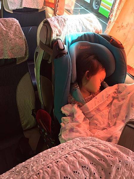 該如何帶安全座椅上遊覽車 寶貝布一樣babybudf 痞客邦