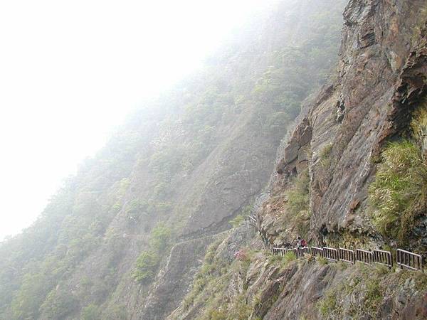 夢幻的環山步道