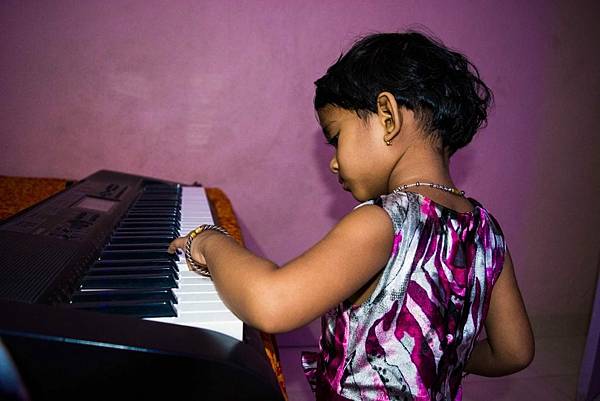cute-girl-playing-piano-1628763_1920-1024x683.jpg cute-girl-playing-piano-1628763_1920-1024x683.jpg
