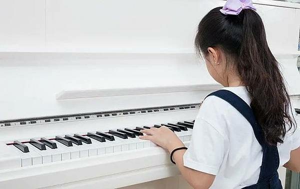 鋼琴教學、鋼琴回收、鋼琴收購、鋼琴估價、買中古鋼琴、賣二手鋼