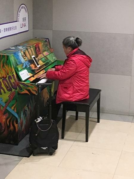 學二手鋼琴、買賣中古鋼琴，歡迎洽詢 相關鋼琴文章參閱 鋼琴收