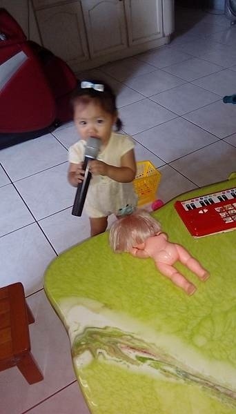 孩子們的中古鋼琴有沒有在彈啊? 不要讓二手鋼琴生鏽了喔!  