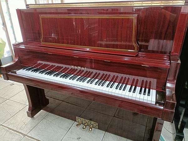 在我們孩子學習中古鋼琴的時候 最重要的就是我們家長要陪著孩子 在我們孩子學習中古鋼琴的時候 最重要的就是我們家長要陪著孩子