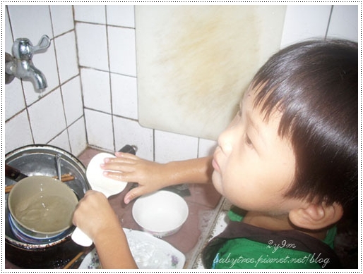 寶寶 2 歲 9 個月,月 寶寶 2 歲 9 個月,