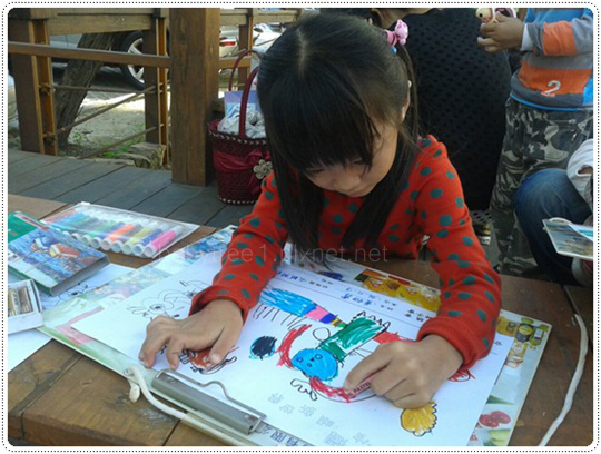 小孩畫畫 小孩畫畫