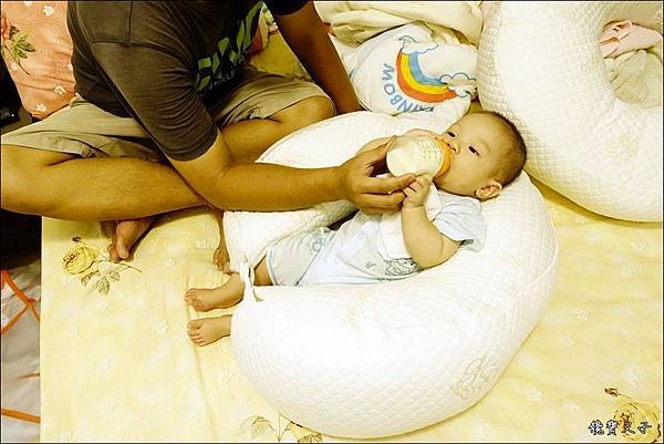 GreySa格蕾莎 哺乳護嬰枕 (14).JPG GreySa格蕾莎 哺乳護嬰枕 (14).JPG