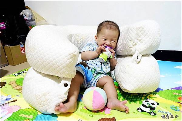 GreySa格蕾莎 哺乳護嬰枕 (17).JPG GreySa格蕾莎 哺乳護嬰枕 (17).JPG