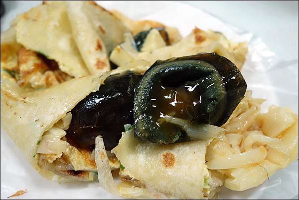 æ·é‹æ¿å—ç·š æ±Ÿå­ç¿ ç«™ç¾Žé£Ÿ æ¿æ©‹å››æµ·è±†æ¼¿å¤§çŽ‹ çš®è›‹ç­çµ²è›‹é¤… çš®è›‹é£¯åœ˜ ä»™è‰è±†æ¼¿ çš®è›‹ä»™è‰æ—©é¤ç•¶å®¶çš„æ€ªæ€ªæ—©é¤ é­