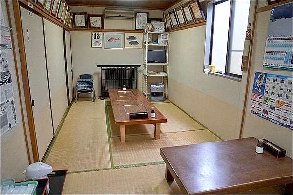 秋田美食 必買伴手禮 有夠超值的生魚片定食 Kitchen 海鮮店及不可錯過的必買伴手禮 魔鬼甄與天使嘉