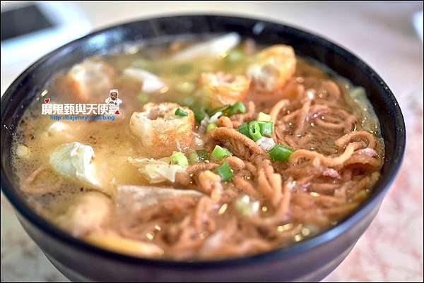 台南平價美食 好吃鍋燒意麵三連發 小豆豆 小茂屋 醇涎坊 魔鬼甄與天使嘉 痞客邦