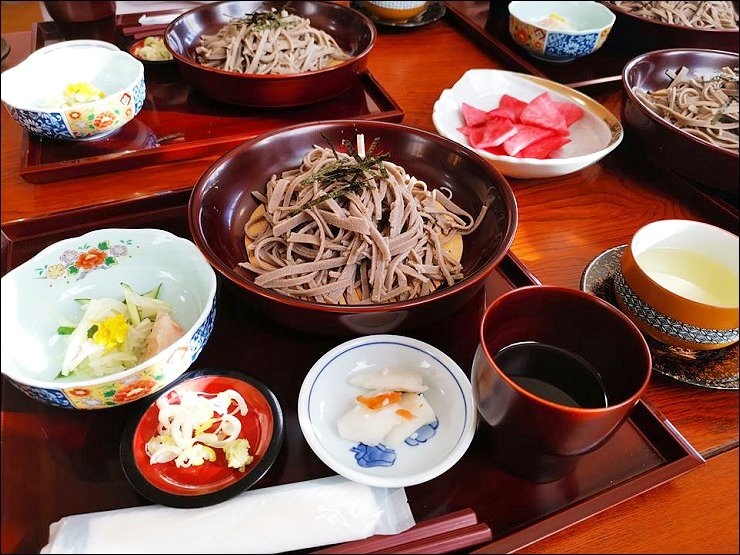 P1180252_5.jpg P1180252_5.jpg