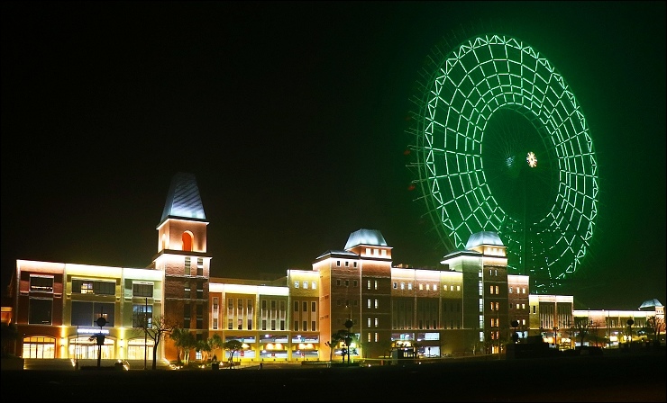 全台最大的麗寶樂園渡假區（最大摩天輪_麗寶OUTLET_MALL).jpg