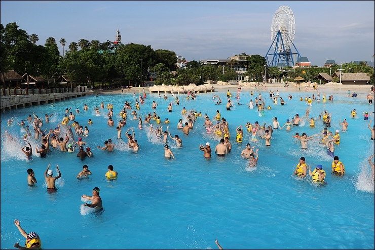 全台最大水樂園馬拉灣2（圖：大海嘯設施）.jpg