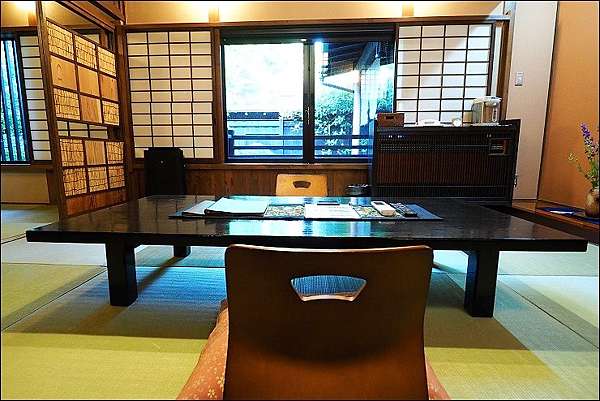 由布院住宿推薦 由布院湯之坪街道散策 獨門獨戶有露天風呂及岩盤浴 早晚餐專人送到房裡vip級享受 吃好住好就在這 魔鬼甄與天使嘉 由布院住宿推薦 由布院湯之坪街道散策 獨門獨戶有露天風呂及岩盤浴 早晚餐專人送到房裡vip級享受 吃好住好就在這 魔鬼甄與天使嘉