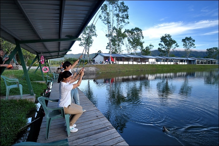 釣魚活動.jpg 釣魚活動.jpg