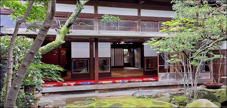 日本山形 日本山形