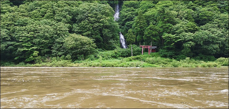 日本山形 日本山形