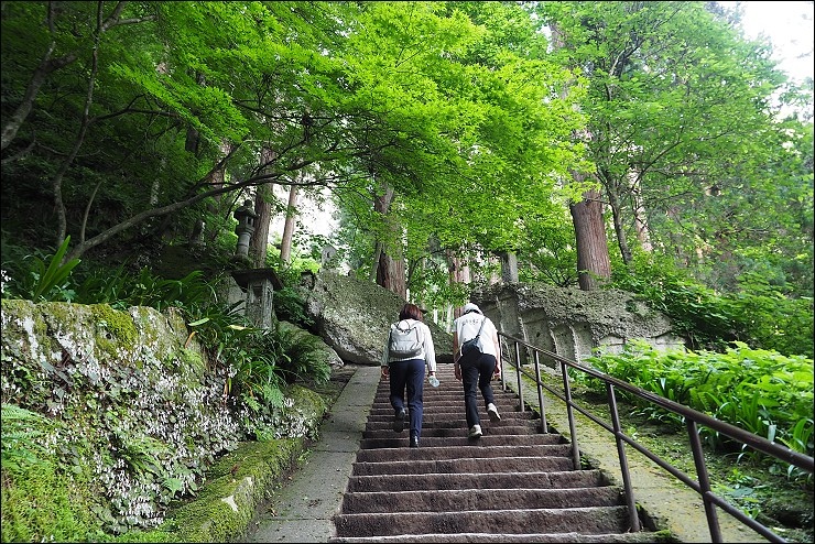 日本山形 日本山形