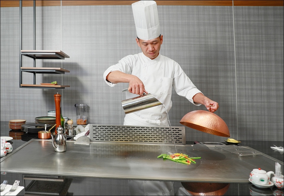 CN_1988.jpg CN_1988.jpg