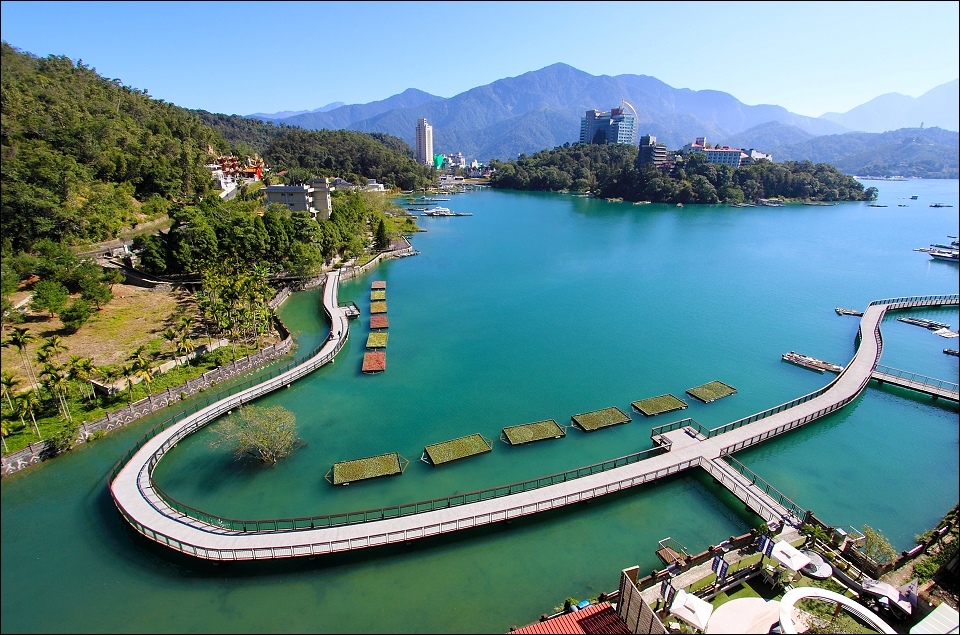 自行車步道-湖景房景緻.jpg