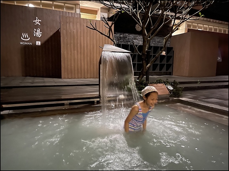 秒殺陽明山天籟春夏早鳥好評第n團再進化 全國最大的千坪溫泉樂園x兒童戲水池漂漂池水中溜滑梯x多到泡不完的spa露天風呂 溫泉池和三溫暖裸湯x21社團首發一泊多食全包式奢華遊x社團限定周五不加價和三天二夜續住優惠x限量免費升等半露天浴池和風房和親子房請先搶先贏 秒殺陽明山天籟春夏早鳥好評第n團再進化 全國最大的千坪溫泉樂園x兒童戲水池漂漂池水中溜滑梯x多到泡不完的spa露天風呂 溫泉池和三溫暖裸湯x21社團首發一泊多食全包式奢華遊x社團限定周五不加價和三天二夜續住優惠x限量免費升等半露天浴池和風房和親子房請先搶先贏