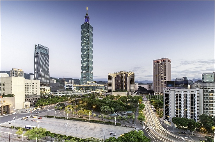 Grand Hyatt Taipei Exterior Day Wide.jpg