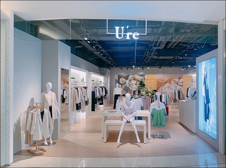 /tmp/phpjr7hOB /tmp/phpjr7hOB