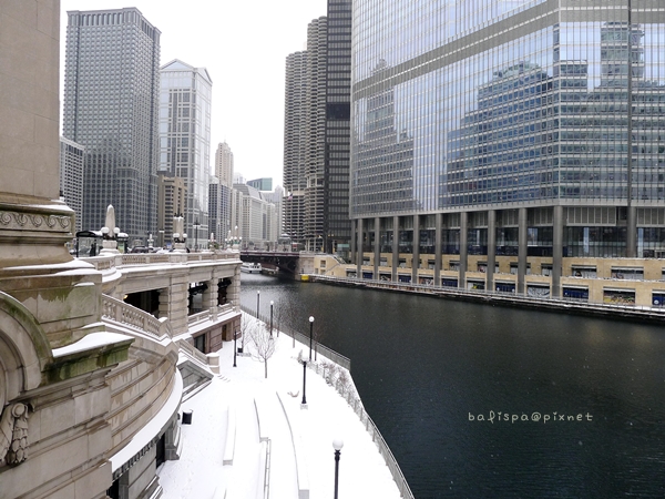 Riverwalk promenade