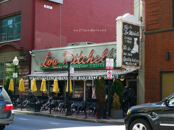 Lou Mitchell's