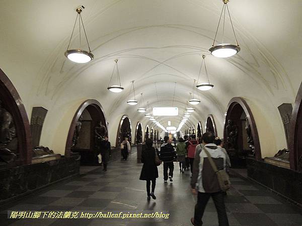 DSCN0254-莫斯科地鐵-革命廣場站-(1936年建) DSCN0254-莫斯科地鐵-革命廣場站-(1936年建)