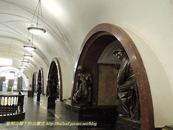 DSCN0258-莫斯科地鐵-革命廣場站-(1936年建) DSCN0258-莫斯科地鐵-革命廣場站-(1936年建)