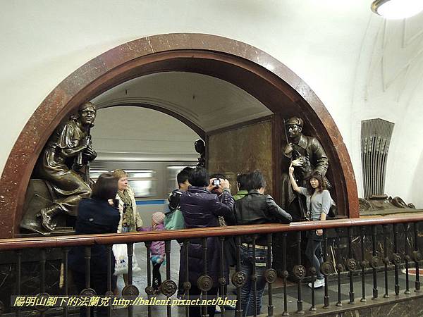 DSCN0263-莫斯科地鐵-革命廣場站-(1936年建) DSCN0263-莫斯科地鐵-革命廣場站-(1936年建)