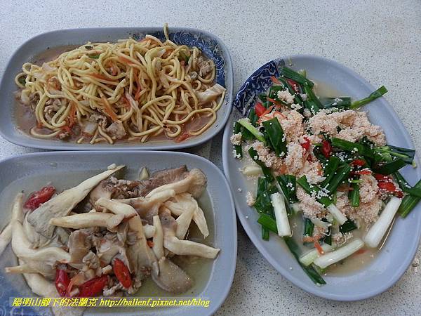 P1360742-1.jpg P1360742-1.jpg