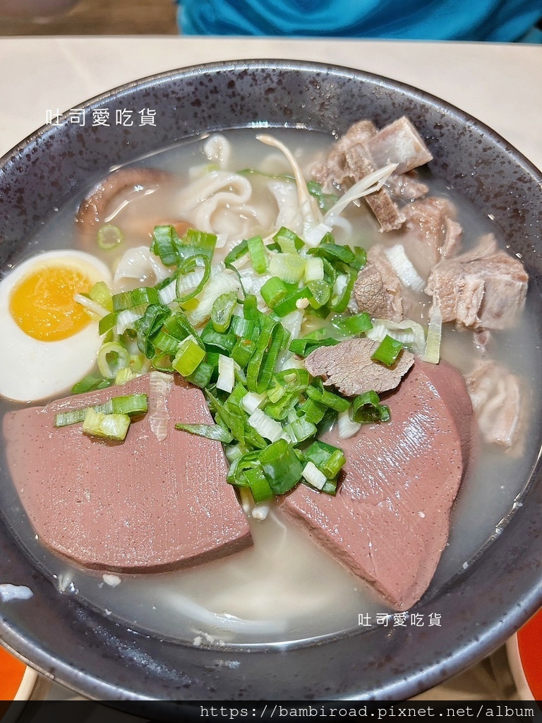 LINE_ALBUM_下河幫牛肉麵_230408_8.jpg