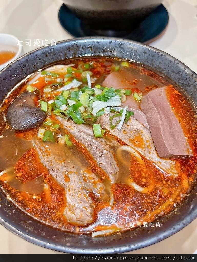 LINE_ALBUM_下河幫牛肉麵_230408_0_1.jpg