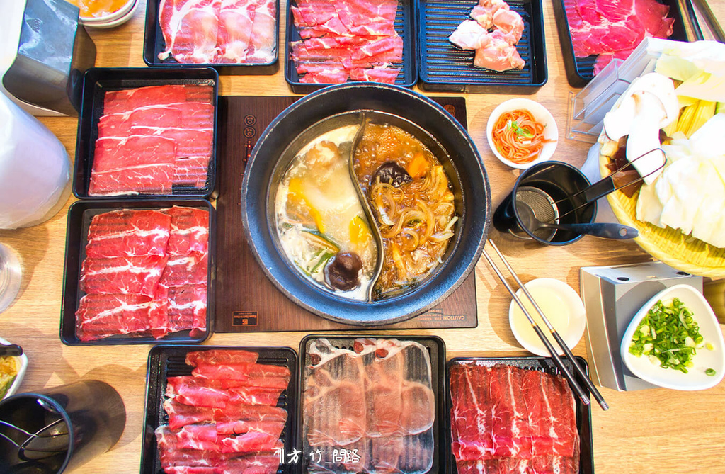台中北屯│牛比蔥壽喜燒吃到飽(崇德) 7種湯底、9種肉品爽嗑炸物、咖哩飯、冰淇淋、飲料 @ 方竹問路 :: 痞客邦 ::