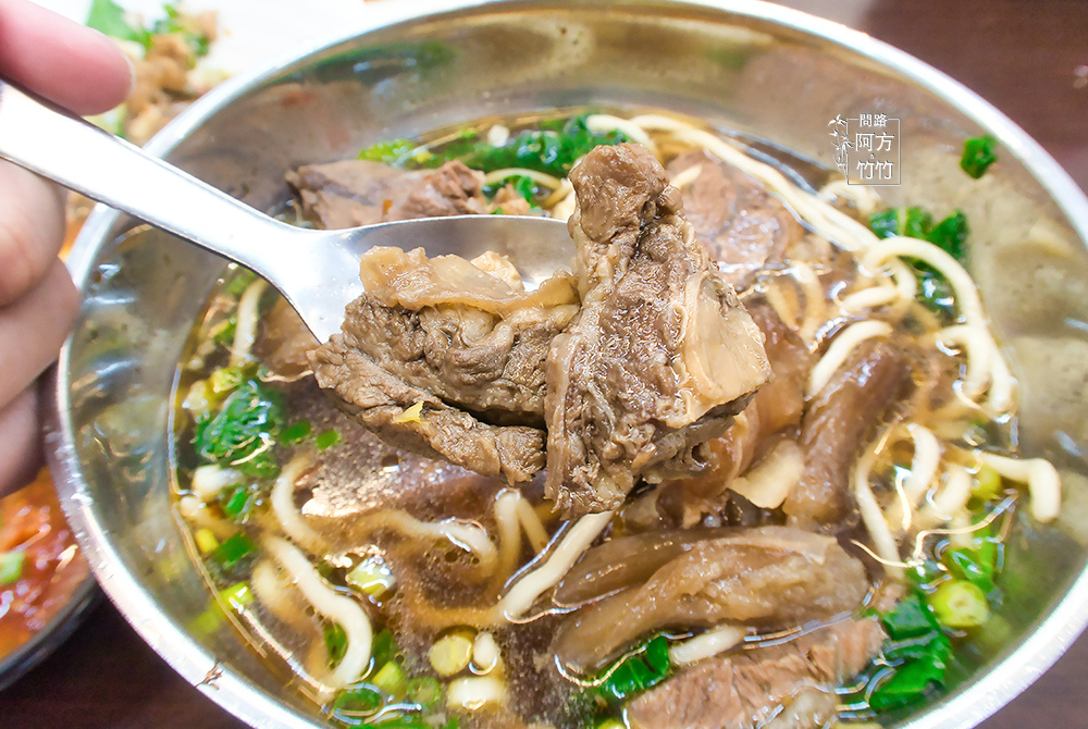 台中南屯在地美食鮮道口福牛肉麵牛肉麵台中牛肉麵牛肉麵推薦台中清燉牛肉麵牛肉麵台中台中牛肉麵ptt文心路美食鮮道口福牛肉麵向心店台中美食台中小吃南屯區牛肉麵問路天雲老師天界之舟方竹問路阿方竹竹小夫妻菜單11.jpg