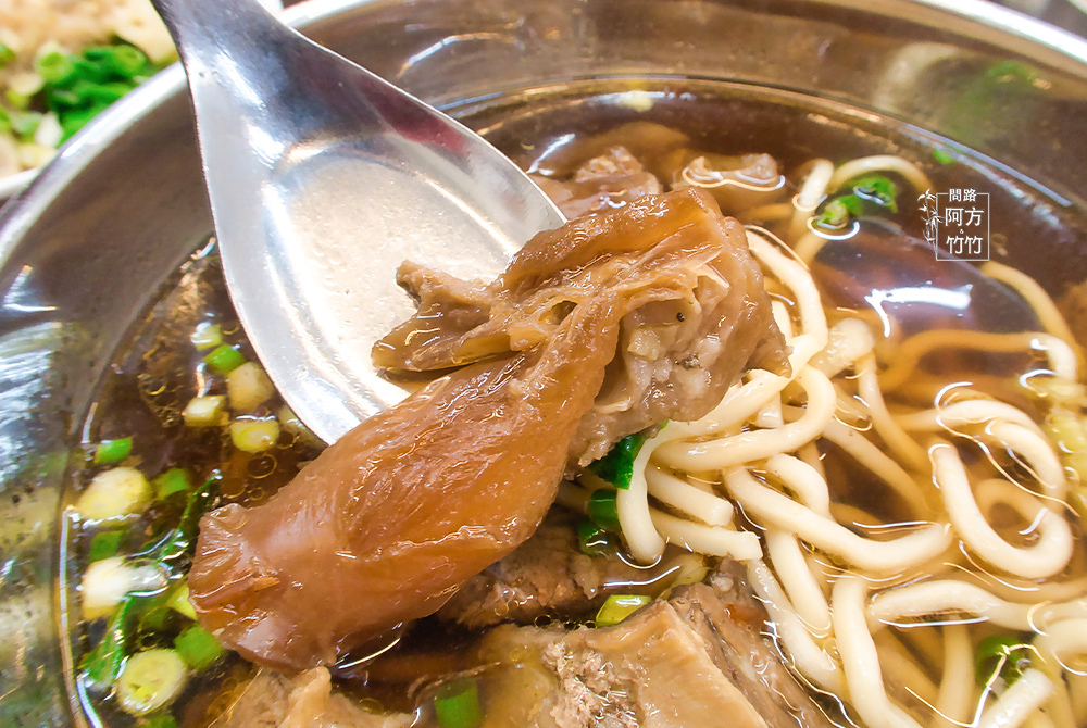 台中南屯在地美食鮮道口福牛肉麵牛肉麵台中牛肉麵牛肉麵推薦台中清燉牛肉麵牛肉麵台中台中牛肉麵ptt文心路美食鮮道口福牛肉麵向心店台中美食台中小吃南屯區牛肉麵問路天雲老師天界之舟方竹問路阿方竹竹小夫妻菜單16.jpg